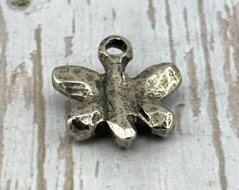 Artisan Butterfly Charm,Antiqued Pewter Findings,Silver Rustic Small Pendants,Insects Animal Charms,Nature Jewelry Components,PT486