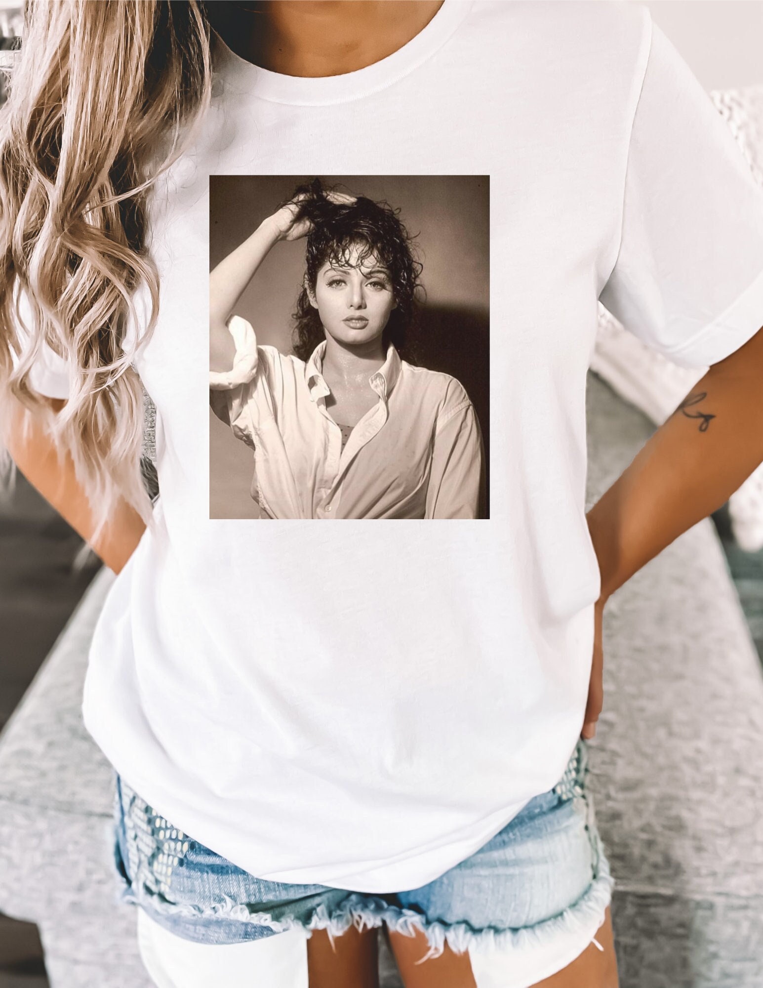 Sridevi, Bollywood Legend, Hindi Cinema, SRK, Bollywood Fashion, Bollywood Tshirt, Gift, Hindi Movie Lover, Indian Cinema, Hindi Classics
