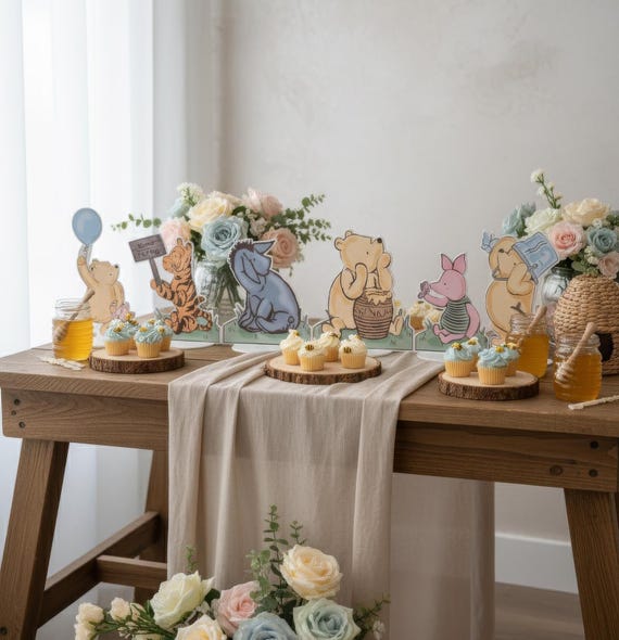 Classic Winnie the Pooh and Friends Double-sided Table