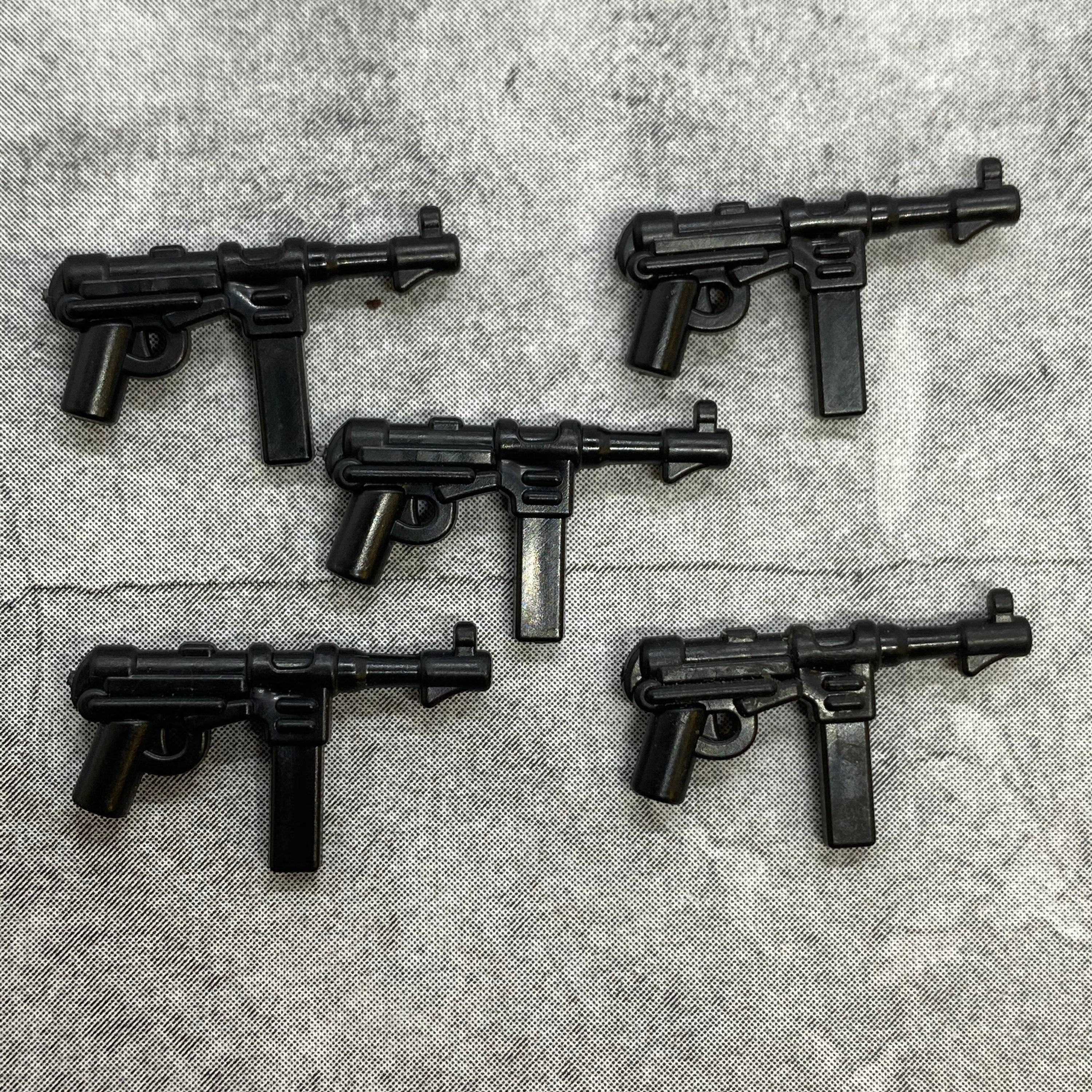 Amazon.co.jp: BrickBounty 106 個の武器 - マシンガン