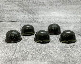 Casco de la Segunda Guerra Mundial (paquete de 5) con correa desgastada para minifiguras / A107035 / Minifigura NO incluida. Bloques compatibles.