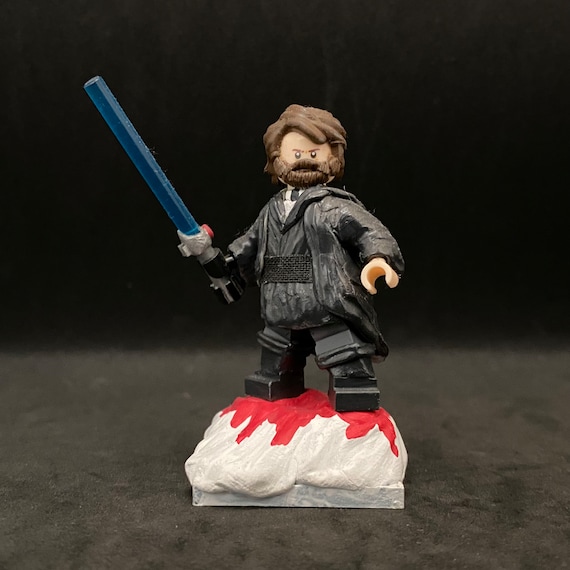 Luke skywalker crait action cheap figure