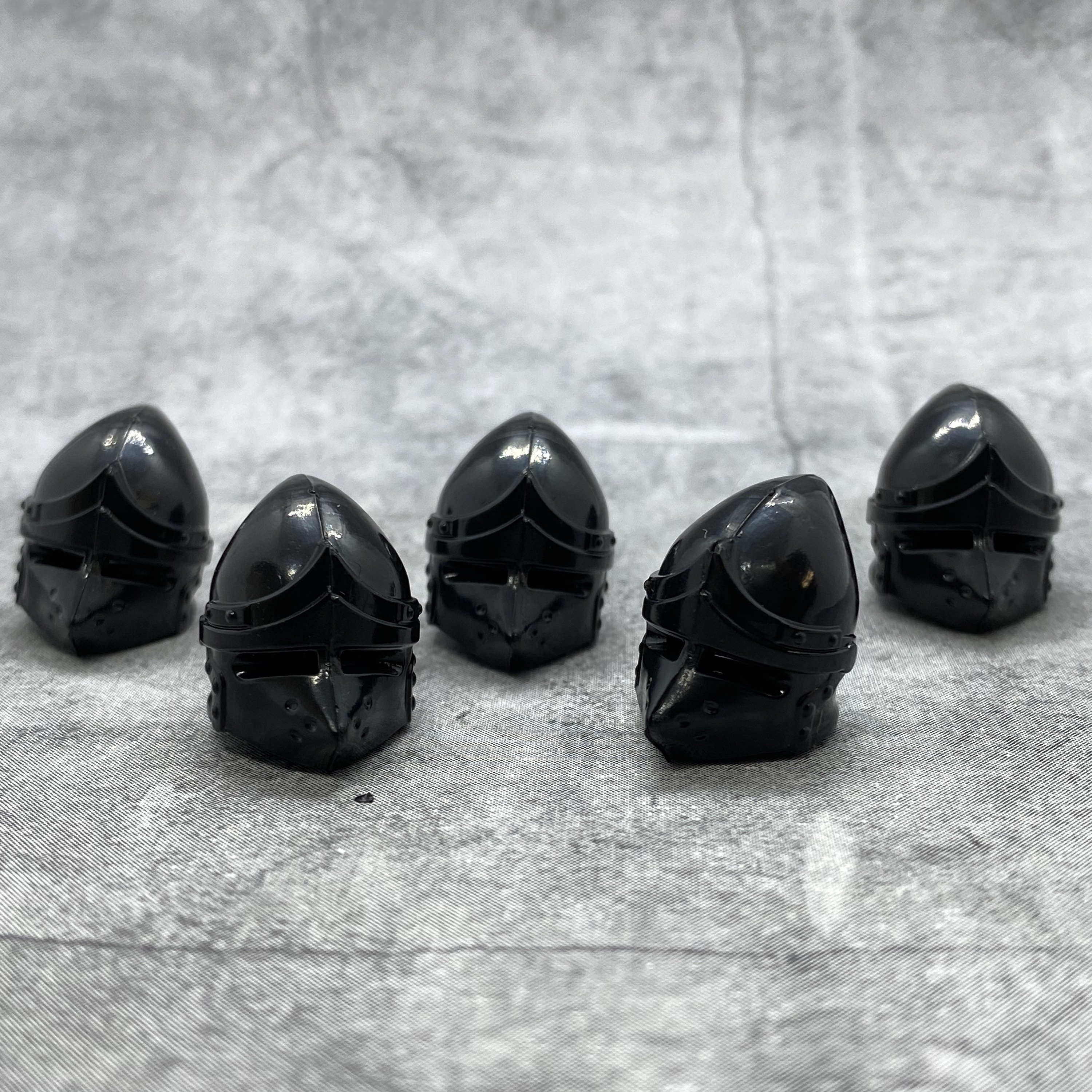 5-pack Lancer Knight Helmet Black Lot for Minifigures | Ga34382