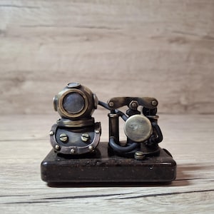 Sculpture en bronze bathyscaphe petite lampe de table steampunk faite main