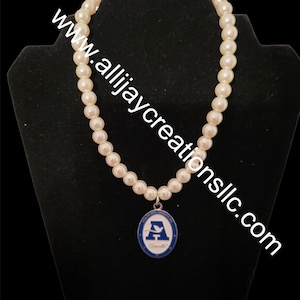 RESTOCKED - Amicette Pearl Necklace