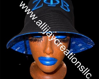 NEW - Zeta Reversible Bucket Hat