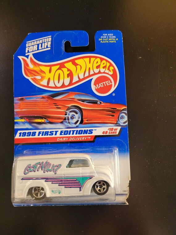 Dairy Delivery / 1998 Hot Wheels First Editions #10 of 40 Dairy 