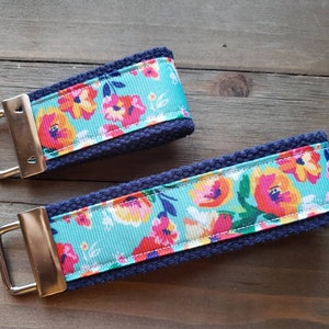 Flower Keychain  / Wristlet Keychain /  Ribbon Keychain / Ribbon Keyfob / Teacher Gift / Gifts Under 10 / Stocking Stuffer