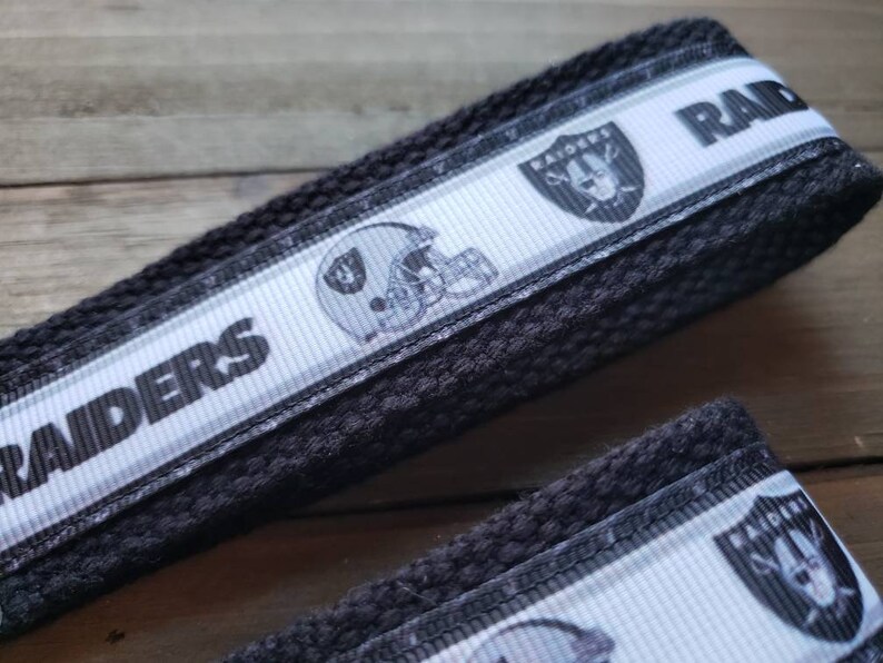Las Vegas Raiders Keychain / READY TO SHIP / Wristlet / | Etsy