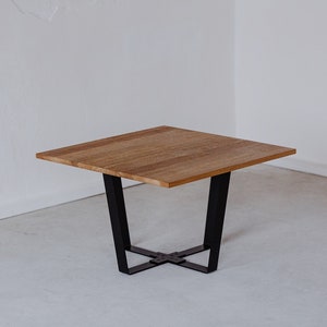 Holz Couchtisch, Quadratischer Tisch, Moderne Möbel, Tischbeine aus Metall, Wohnzimmer Interior, Stahlholz Material, Kleiner Tisch, Eichenholzoberfläche Bild 3