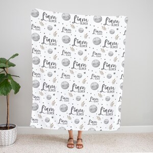 Couverture prénom lune personnalisée, chambre de bébé lune, couverture prénom lune, cadeau nouveau-né, couverture bébé bohème lune, thème chambre d&#39;enfant lune