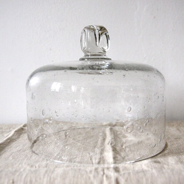 Cloche à fromages en verre bullé de Biot