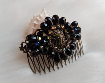 Hair jewel comb for evening hairstyle in black quartz beads and Japanese fabric medallion - retro - beautiful era