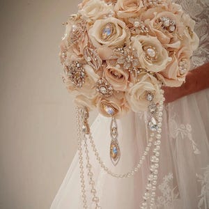 Cascade brooch bouquet, Glamorous bouquet, Gold brooch bouquet, Pink Bridal Brooch Bouquet, Draping Pearl Bouquet, Bouquet, Custom bouquet.