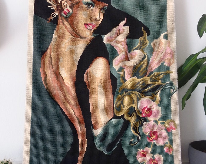 Vintage tapestry mural women/'s canvas backless with a bouquet of flowers circa 1980 France