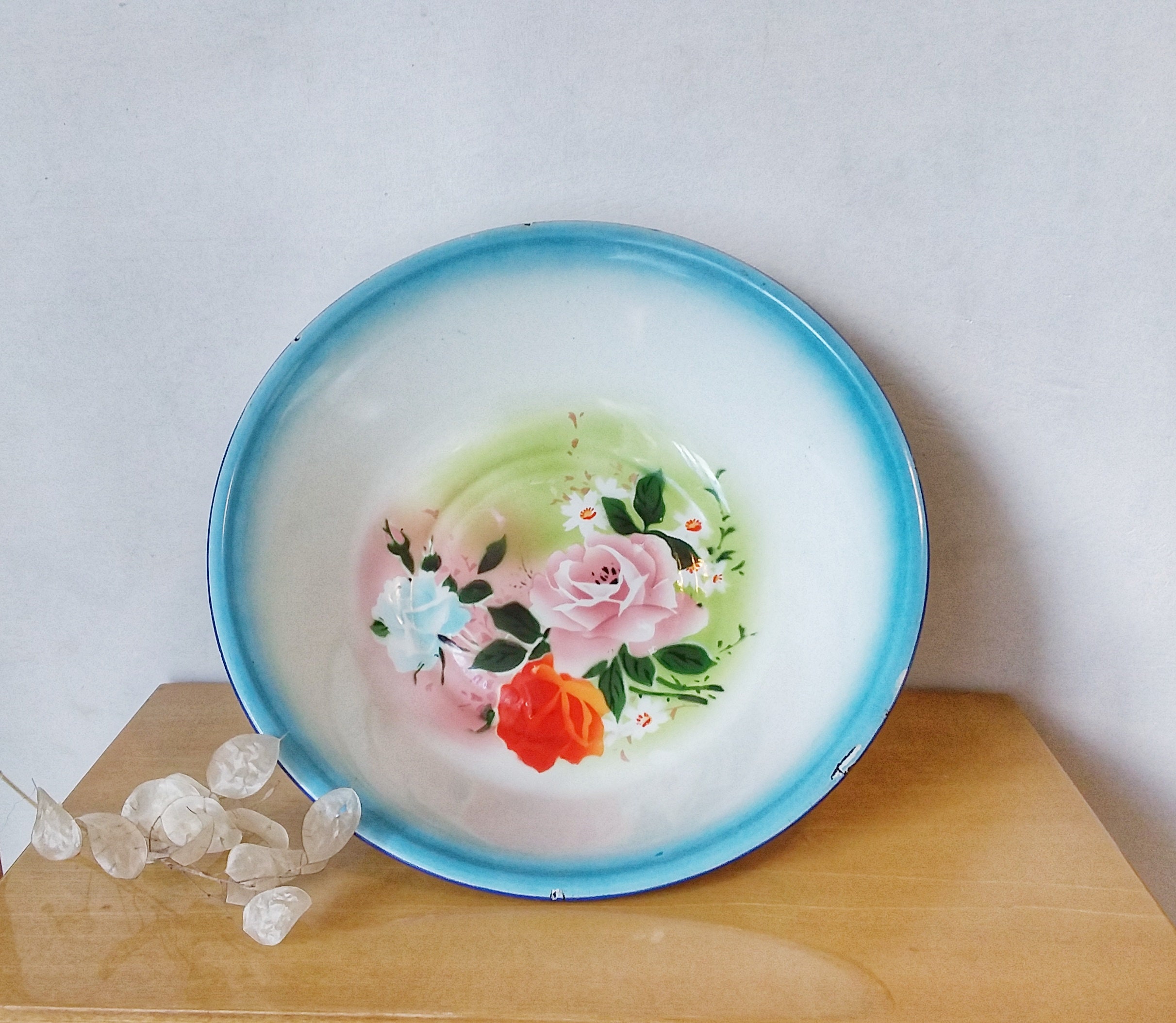 Shabby Chic. Ancien Grosse Bassine , Cuvette Emaillée Fleurs Motif Floral Campagne Chic