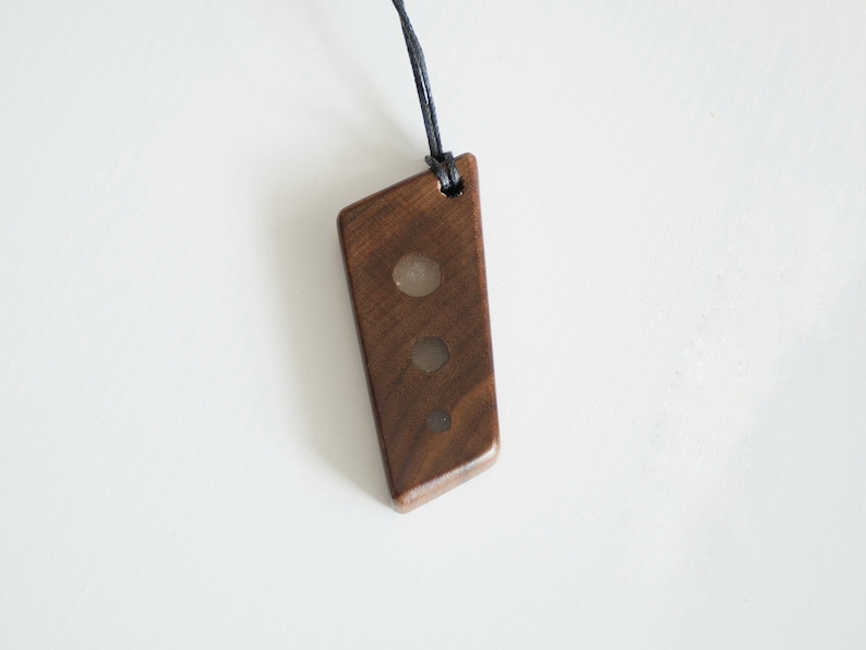 Walnut /& Resin Pendant Necklace