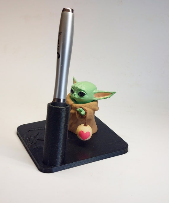 Star Wars, Birthday Gift, Baby Yoda Star Wars pen holder, Star Wars gift, star wars office decor, Star Wars Wedding, Pen Holder
