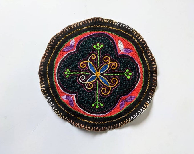AYAHUASCA SHIPIBO CLOTH round patch healing art for  altar shrine  shamanic tapestry  26.7cm/10.5 in