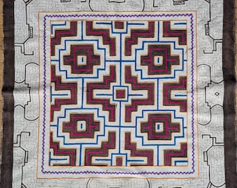 TRADITIONAL ClASSIC SHIPIBO tapestry, Xao and Maya Kene