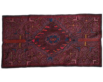 Altar Cloth SHIPIBO SACRED FABRIC  Maya Kene Kewe ancestral milenial information Authentic tapestry