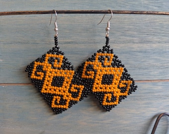 Aunthentic SHIPIBO kene pattern beaded  EARRINGS