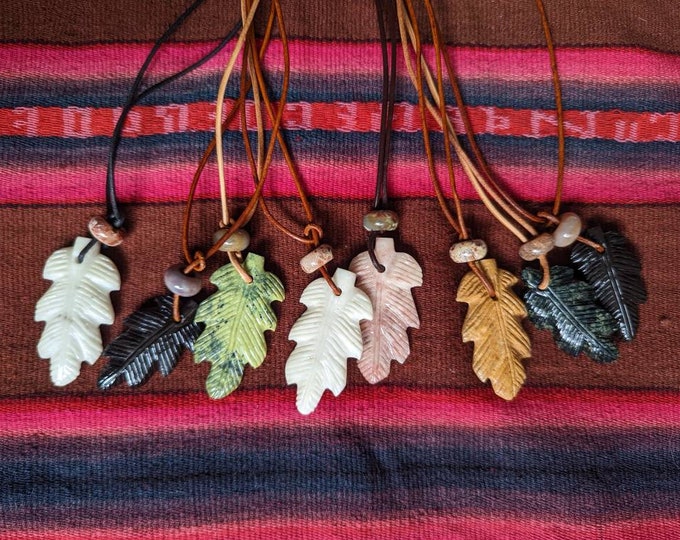 FEATHER necklace made of Semi Precious.rock from Cuzco