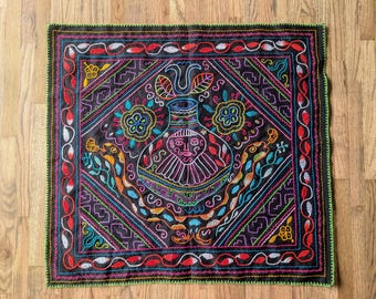 ALTAR CLOTH SHIPIBO  Ayahuasca jug vase plant medicine   Ancestral Information Kene milenial design from the Peruvian Amazon rainforest.