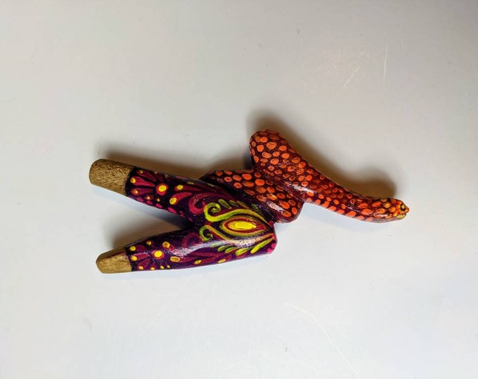 One of a kind SNAKE Carved and painted psychedelic art  rapé japé  jape hapé kuripe tepi  self single  applicator