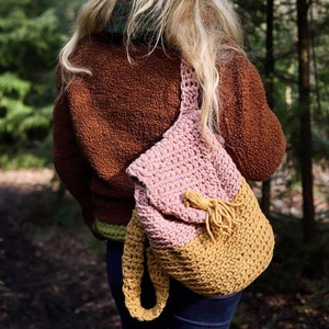 Crochet Backpack Pattern, Crochet bag pattern suitable for advanced beginners