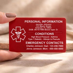 Medizinische Karte & Schlüsselbund ID für Brieftasche, individuell gravierter Notfallkontakt aus Aluminium, personalisierter Metallsicherheitshinweis für medizinische Bedingungen