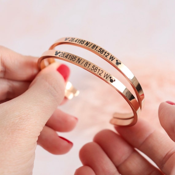 Mickey and shop minnie bangle