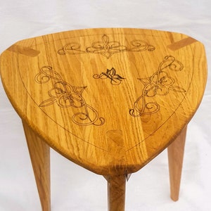 Side Coffee Table with Ornaments - Living Room - Nightstand table - Epic Fantasy - Solid wood -  Handmade - Craftsman art - Three-legged