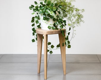 Oak plant stand - Plant stool - Wooden table - Plant stand wood - Tall pot flower holder - Tripod massive plant stand- Bedside Coffee table