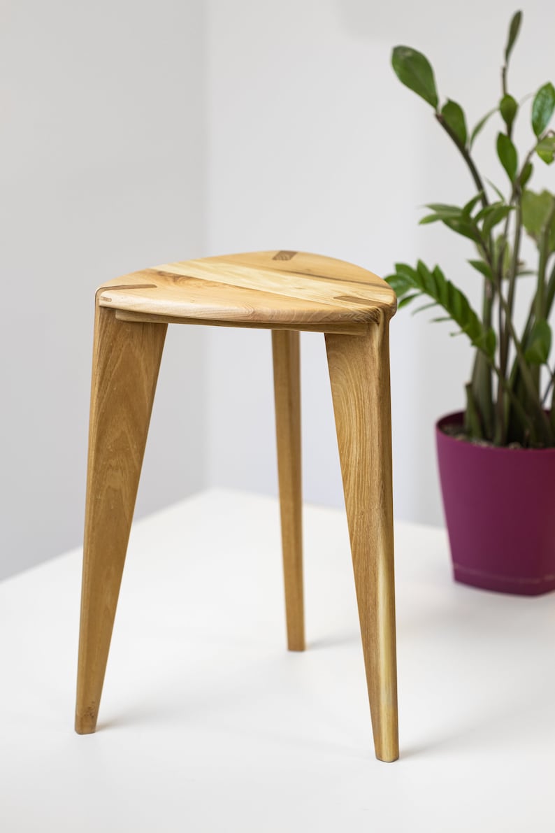 Acacia Stool 45 Shower stool Bathroom stool Three legged Wooden stool Shower bench Sauna Bench Hardwood furniture Handmade zdjęcie 5