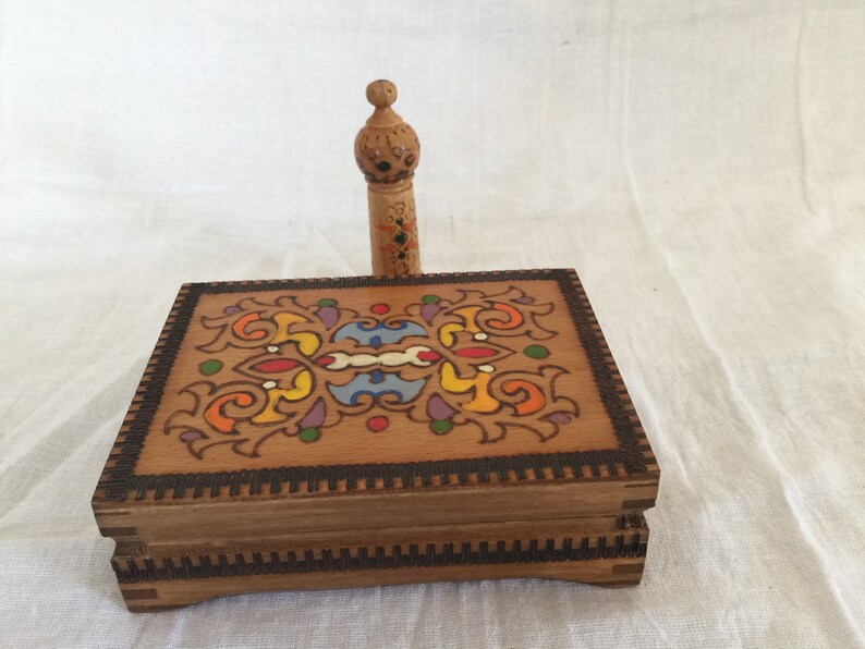 Hand Painted with Pyography Wooden Folk Art Box With Hand Painted Wood Piece Folk Art Box Wood Folk Art Box image 2