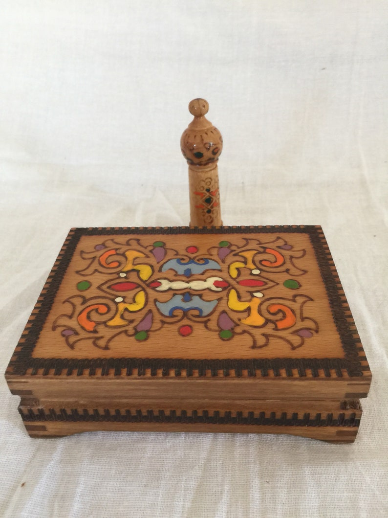 Hand Painted with Pyography Wooden Folk Art Box With Hand Painted Wood Piece Folk Art Box Wood Folk Art Box image 5
