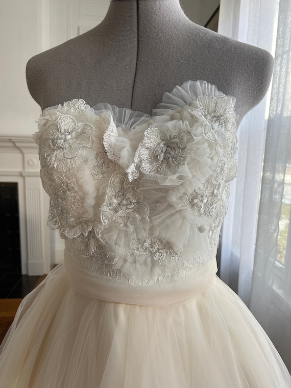 Short Mia Dress-Vintage lace and tulle creamy/white fall wedding dress