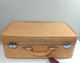 Vintage Mid Century AMELIA EARHART Hardsided Suitcase / Luggage 21”