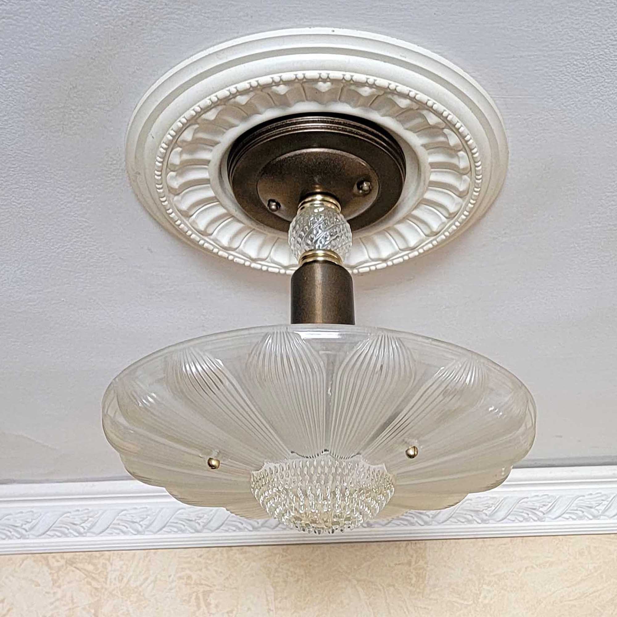 089c Antique/vtg 1930-40's Art Deco CEILING LIGHT Glass