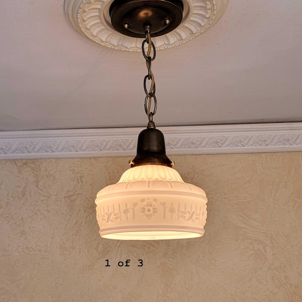 822c Antique vintage 1910's 30's glass shade Ceiling Light pendant lamp fixture Kitchen, hall