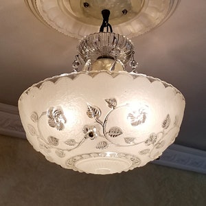 777b Antique/Vtg 1930-40&#39;s aRT DEco CEILING LIGHT Glass shade chandelier fixture beige