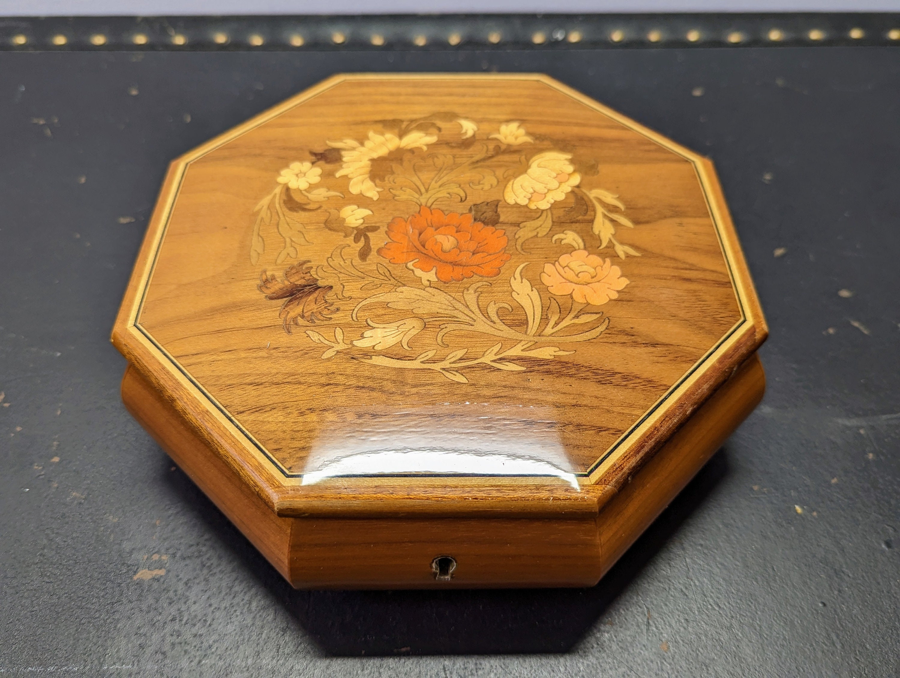 Flower art wooden jewelry box- acrylic painted octagonal box