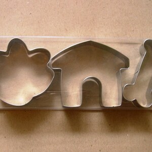 Dog Bone Kennel Paw Cookie Cutter Fondant Biscuit Pastry Baking Metal Set