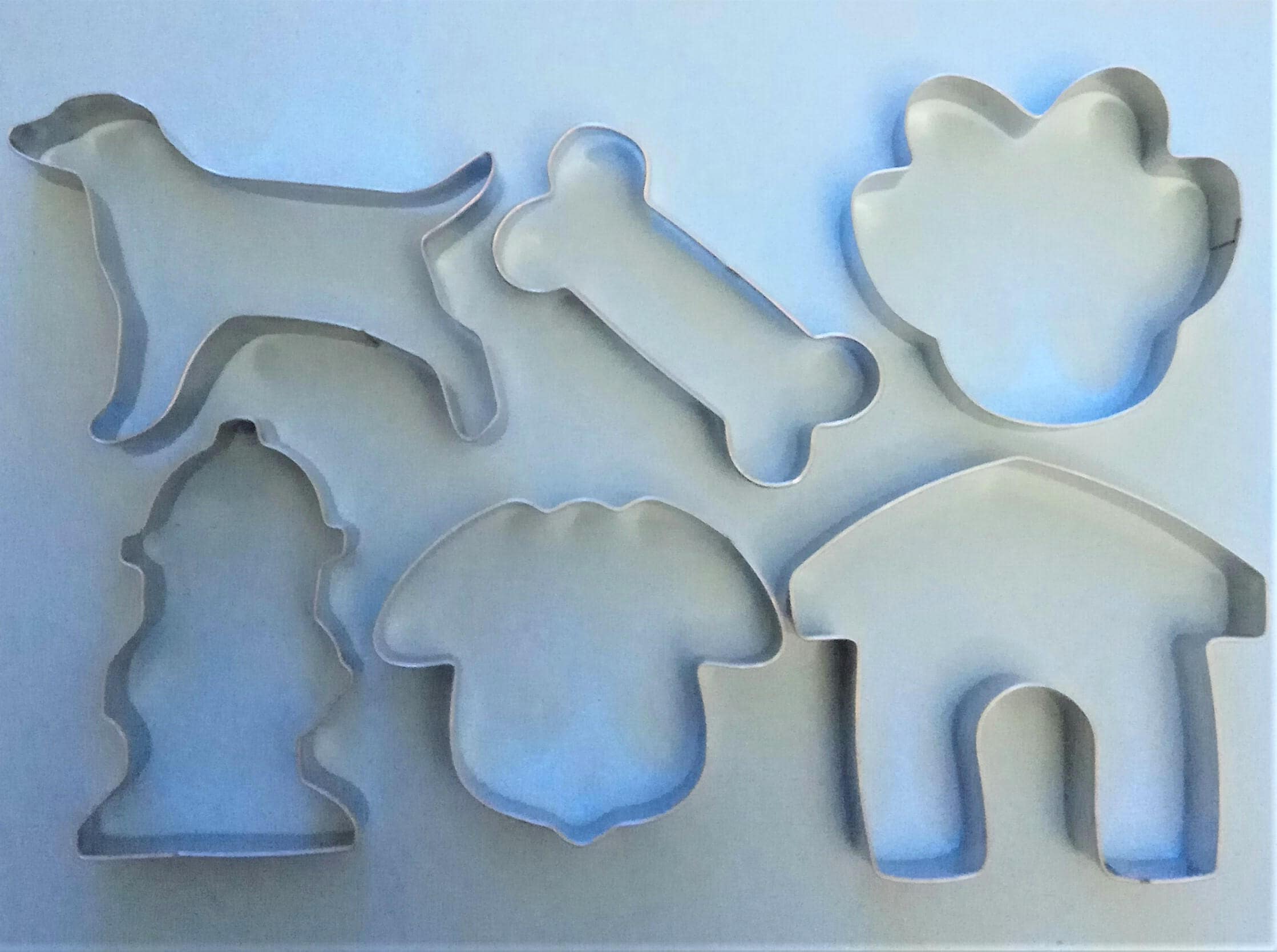 Dog biscuit shop cutters