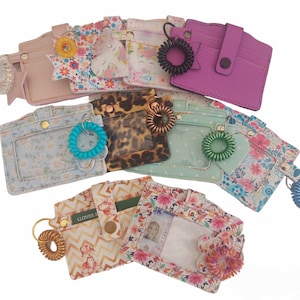 TARJETA DE IDENTIFICACIÓN, billetera para tarjetas de débito y DNI con goma para el cabello expandible/correa para la muñeca, billetera para niñas, tarjetero de cuero