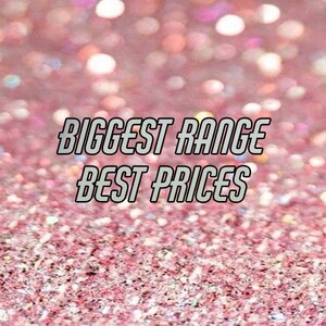 Może przedstawiać: R&oacute;żowe błyszczące tło z tekstem "BIGGEST RANGE BEST PRICES" w kolorze białym.