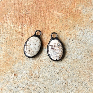 Small Oval Howlite Pendant
