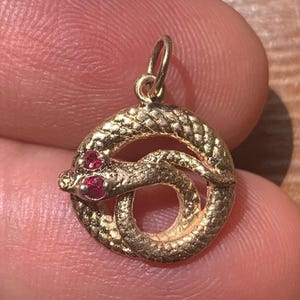 Vintage 14K 585 Yellow Gold Snake Serpent Pink Sapphire Pendant