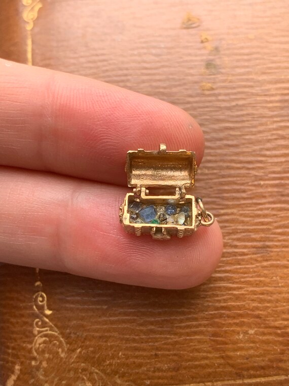 Vintage 14K 585 Gold Treasure Chest Lock Gemstone… - image 8